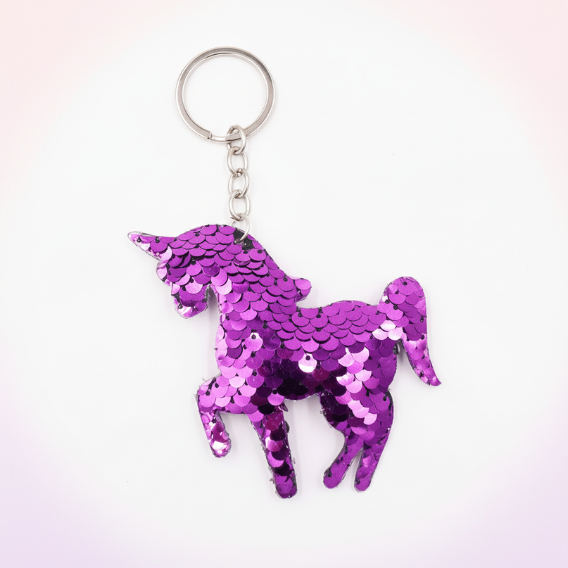 3d unicorn keychain - white-bg