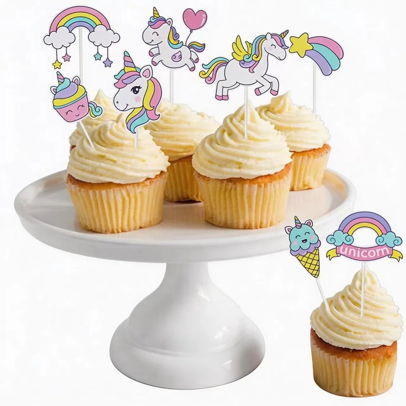 Close-up of the unicorn print on the large 9 inch plates