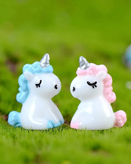 Mini Plastic Unicorn Figurines, 10-20pcs