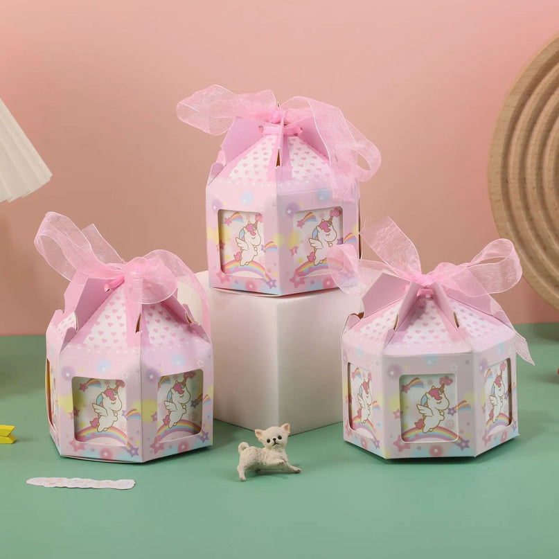 Carousel box to assemble yourself with a pink ribbon on each box