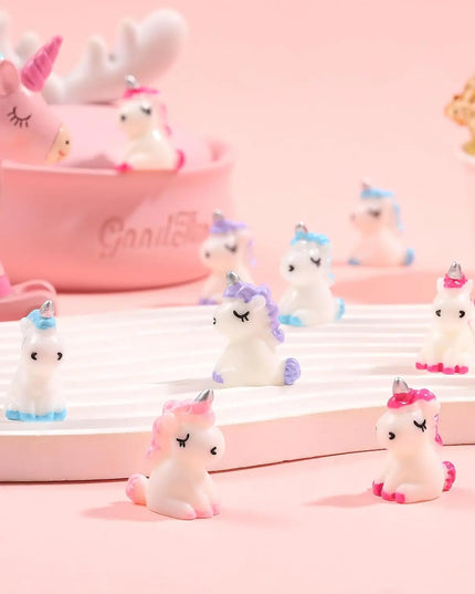 Mini Plastic Unicorn Figurines, 10-20pcs