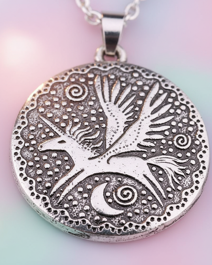 alicorn necklace - detail
