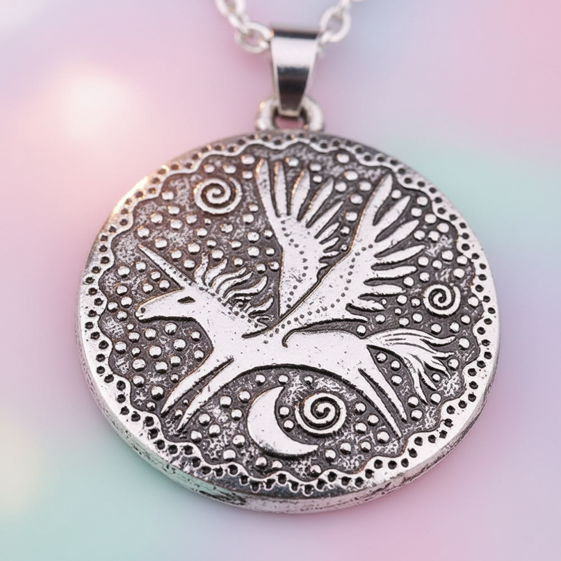 alicorn necklace - detail