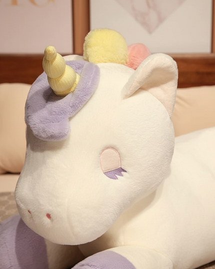 big unicorn plush - detail