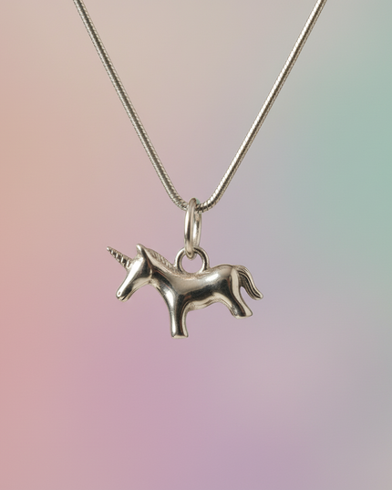 dainty unicorn necklace - detail