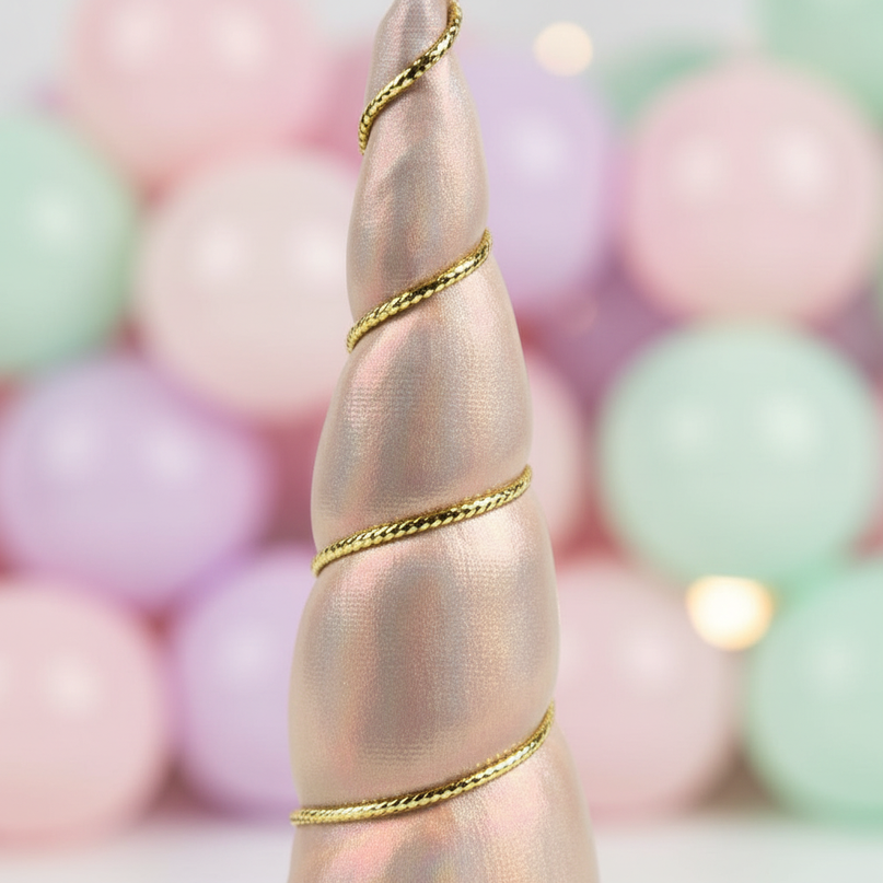 dreamy gold unicorn horn set - detail