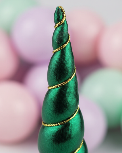emerald unicorn horn - detail