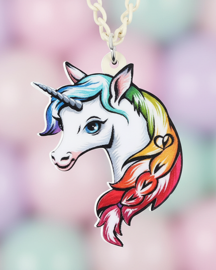 fabulous unicorn necklace - detail