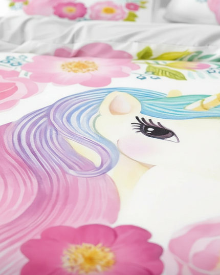 floral mane unicorn bedding - detail