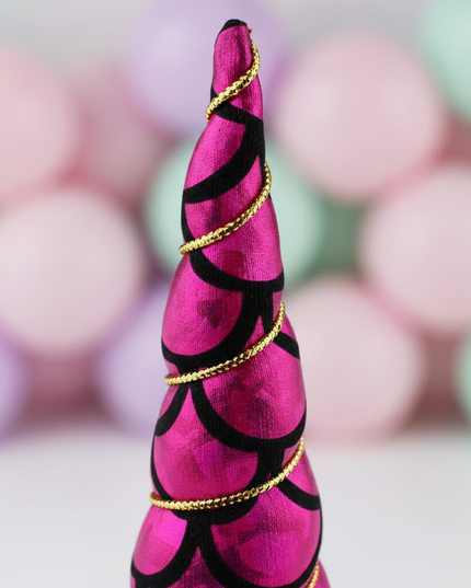 fuchsia mermaid unicorn horn - detail