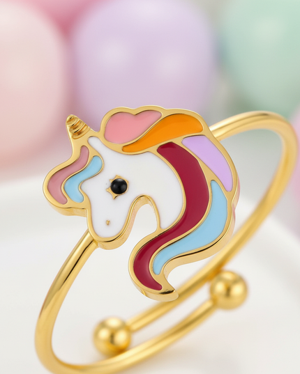 gold unicorn ring - detail