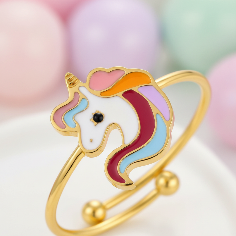 gold unicorn ring - detail
