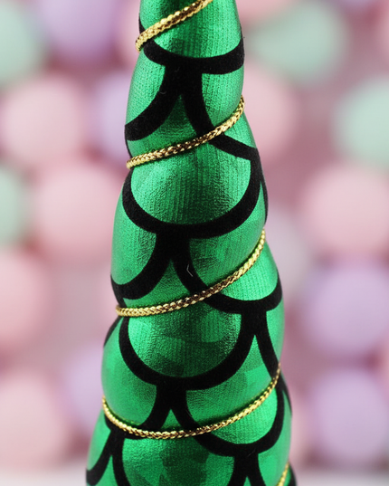 green mermaid unicorn horn - detail