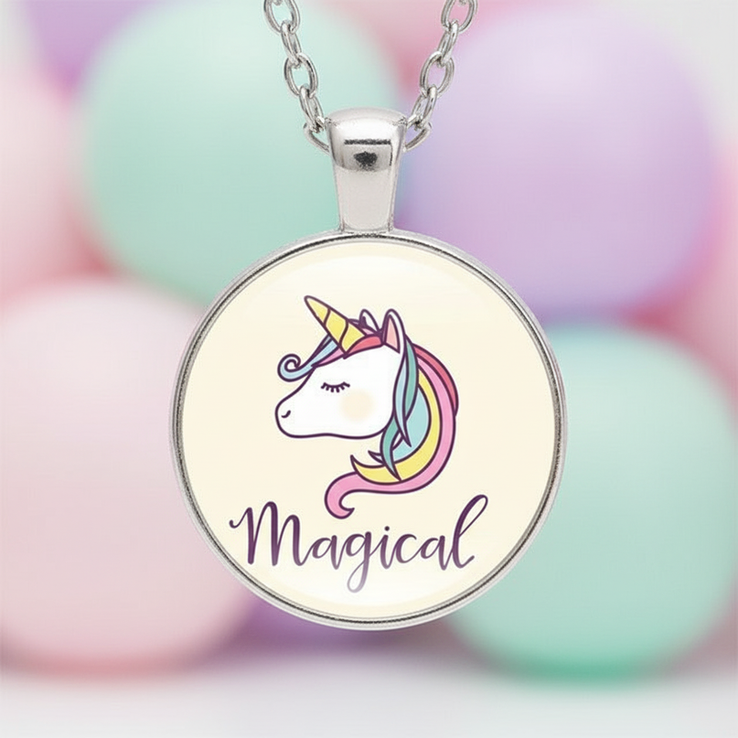 magical unicorn necklace - detail