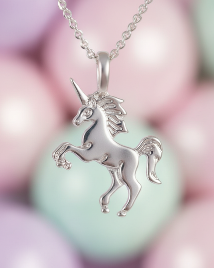 majestic unicorn necklace - detail