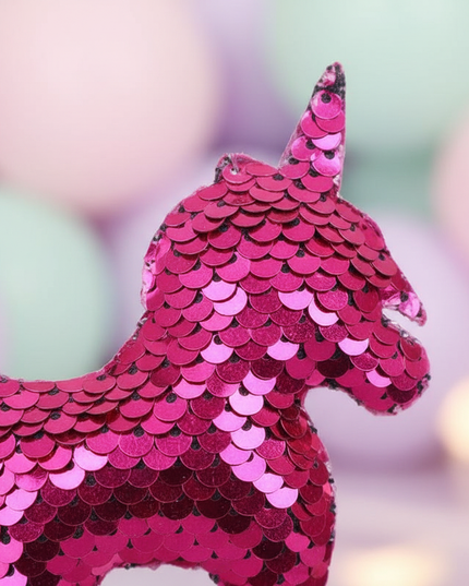 mini unicorn keychain - detail