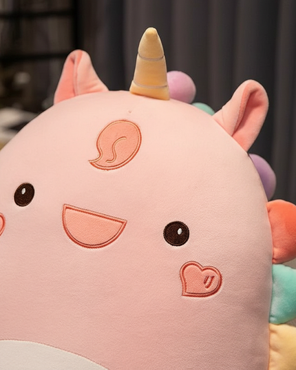 plush unicorn pillow - detail