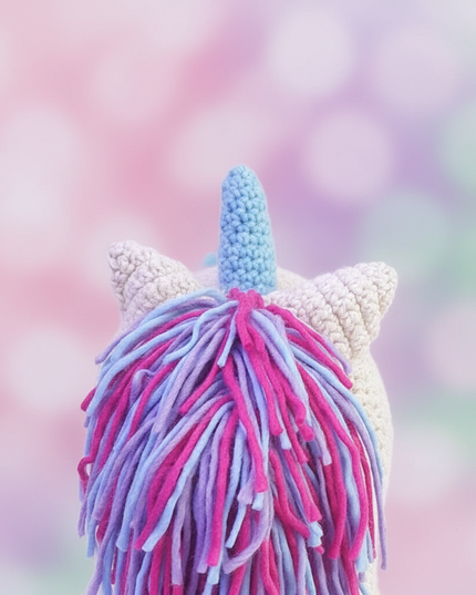 rainbow unicorn hat - detail