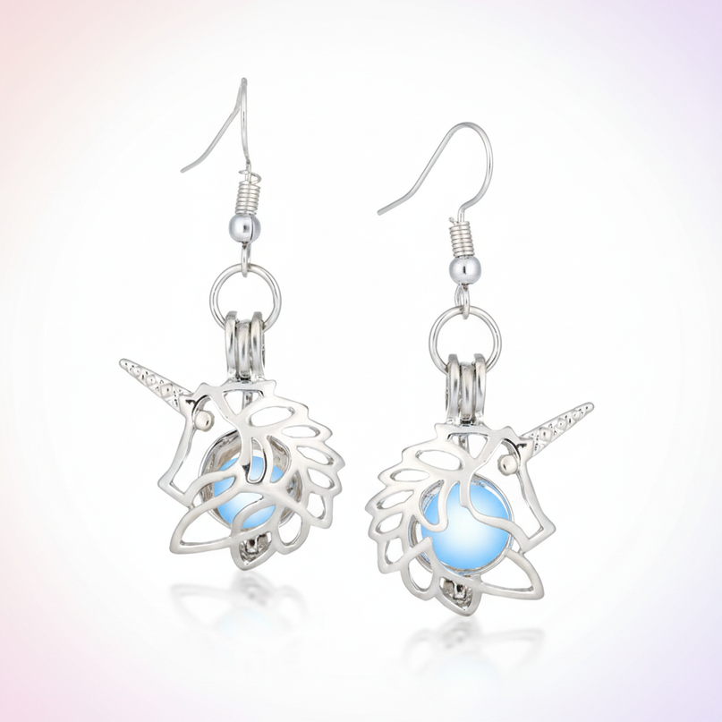 shiny unicorn earrings - white-bg