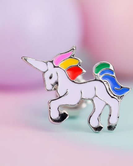 tiny unicorn earrings - detail
