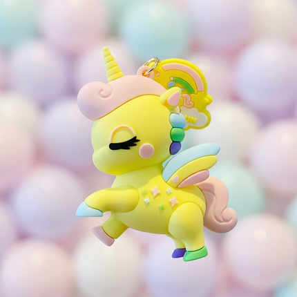 unicorn backpack keychain - detail