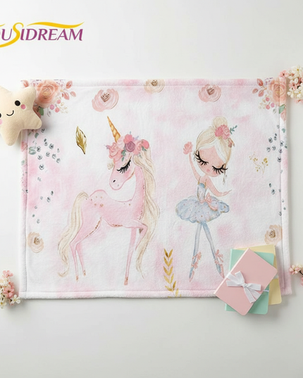 unicorn blanket kids - flat-lay
