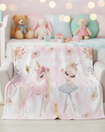 unicorn blanket kids - lifestyle