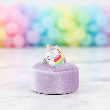 rainbow unicorn ring - lifestyle