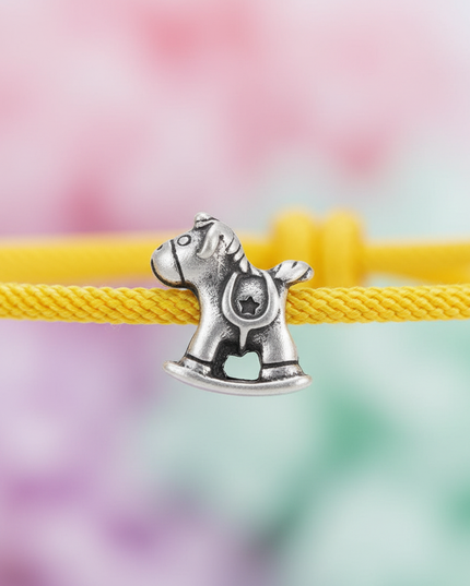 unicorn friendship bracelet - detail