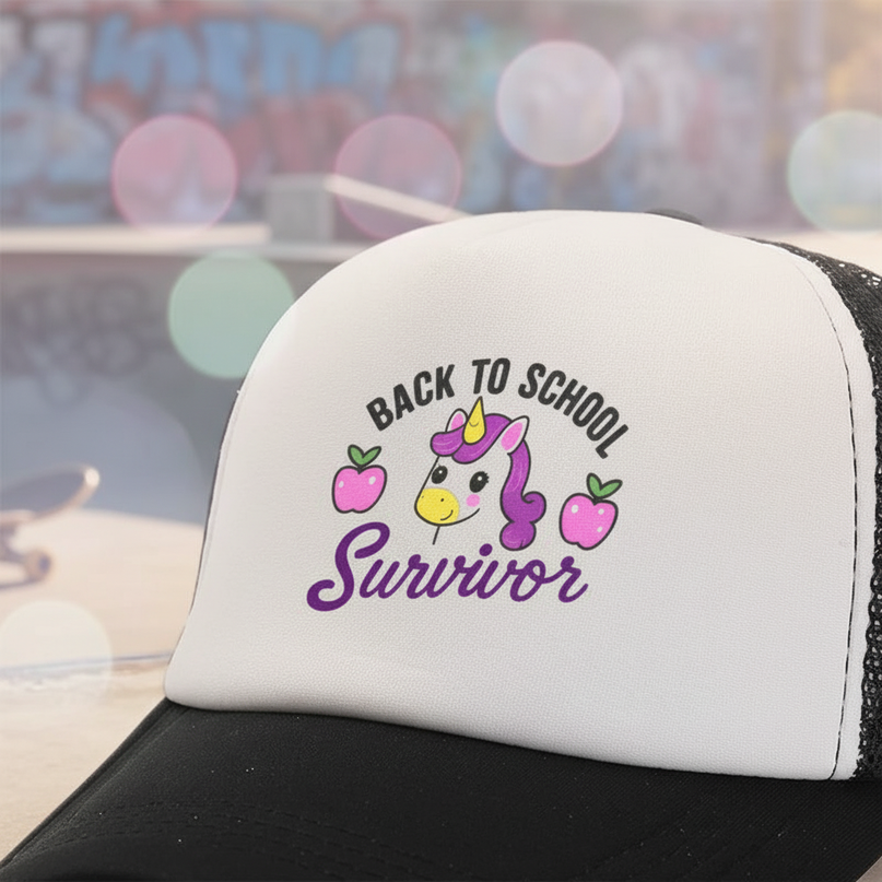 unicorn hat for teens - detail