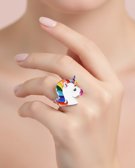 unicorn head ring - in-use