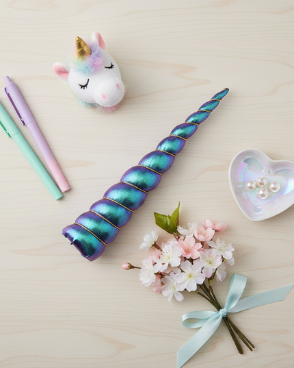 unicorn horn adults - flat-lay