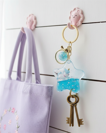 unicorn quicksand keychain - lifestyle