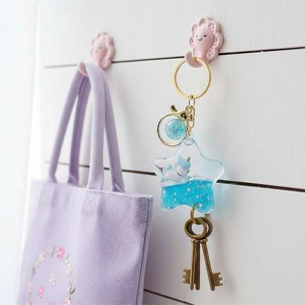 unicorn quicksand keychain - lifestyle