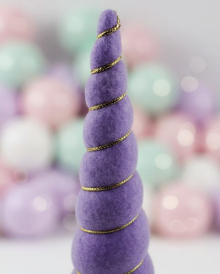 violet unicorn horn - detail